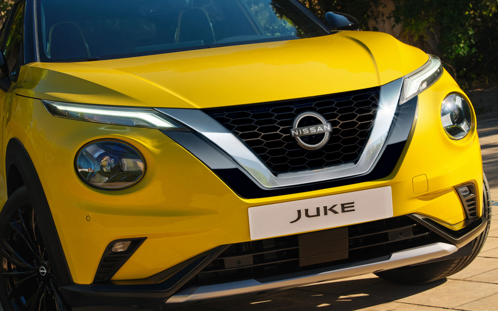 Відеоролик із демонстрацією передньої частини екстер'єру Nissan Juke